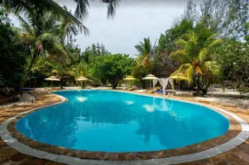 HAKUNA MAJIWE BEACH LODGE